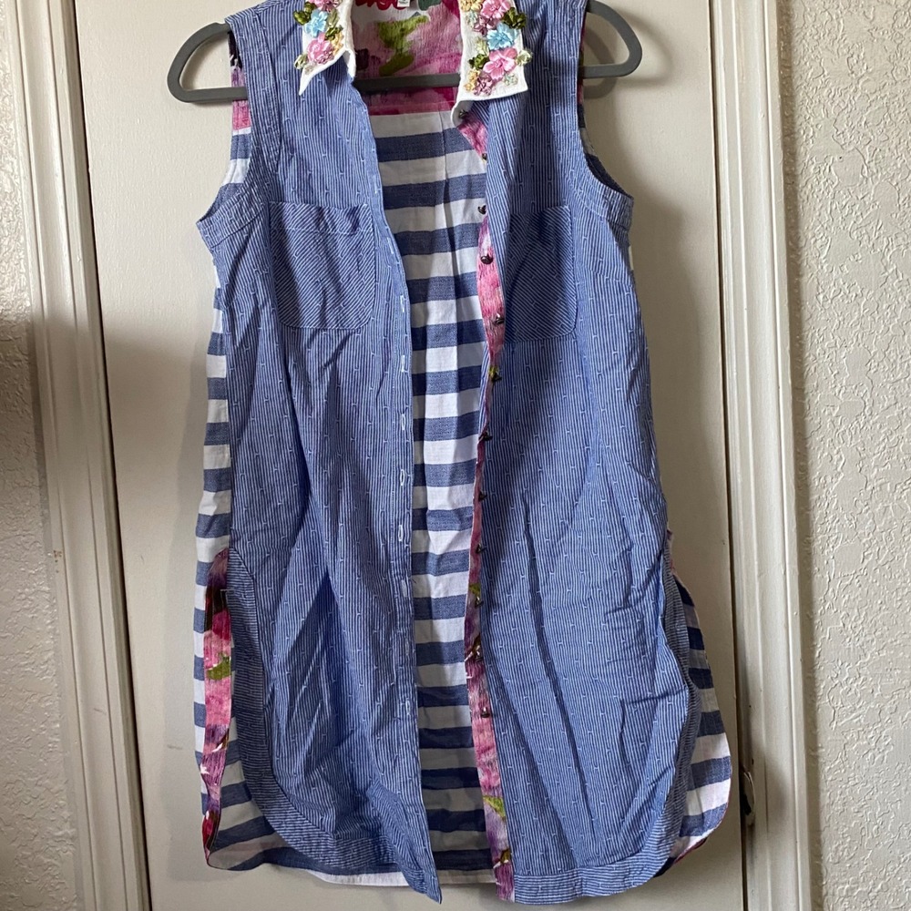 John Mark Blue Striped Sleeveless Tunic Floral Embroidered Collar Shirt‎ Small